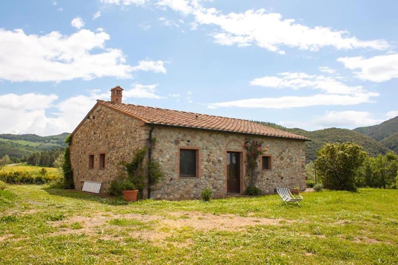 Agriturismo Fattoria Di Statiano ポマランチェ エクステリア 写真