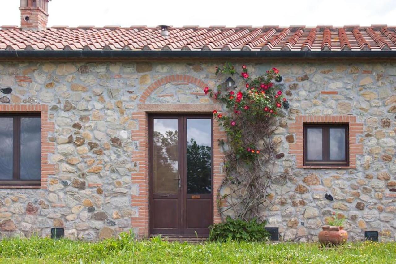 Agriturismo Fattoria Di Statiano ポマランチェ エクステリア 写真