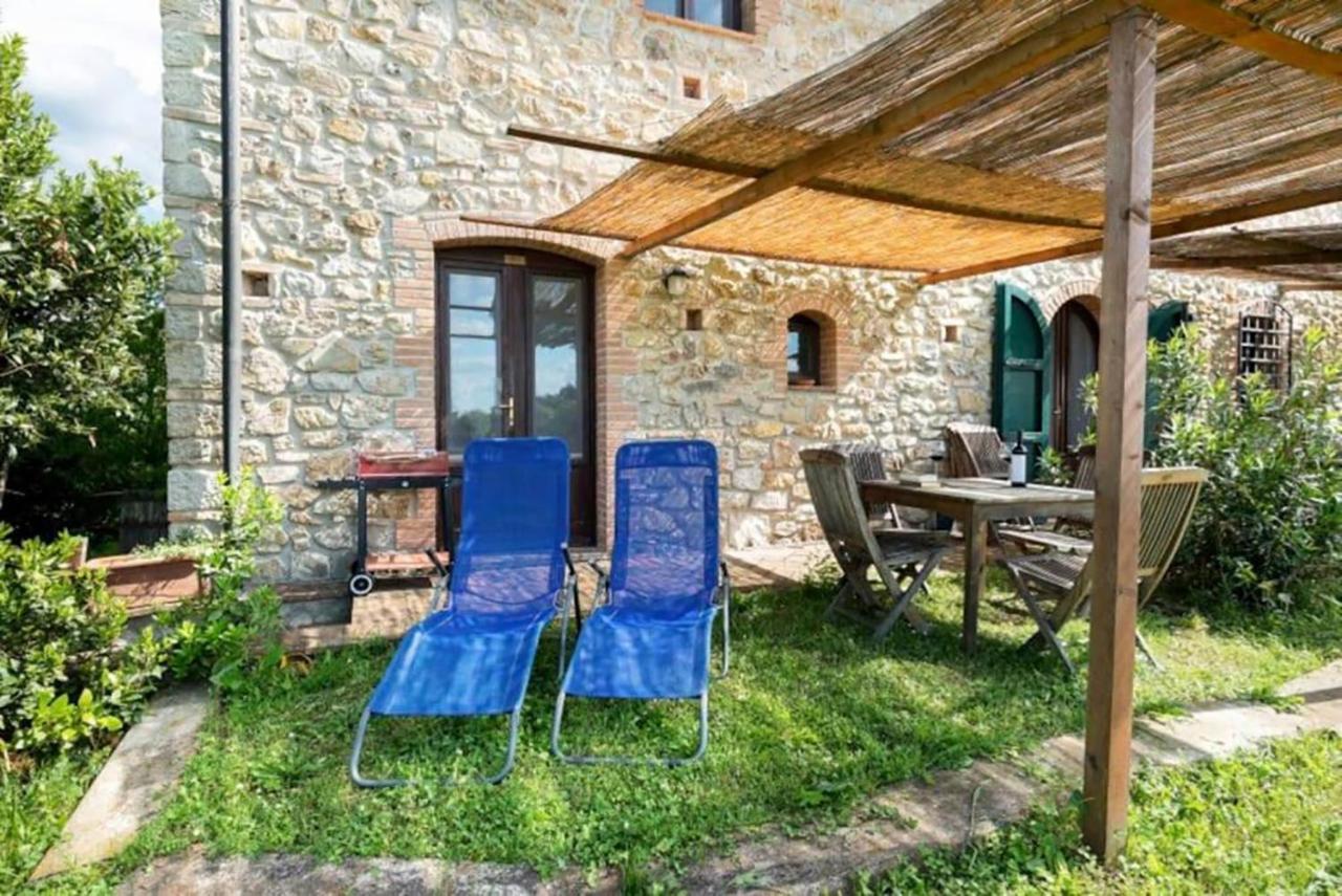 Agriturismo Fattoria Di Statiano ポマランチェ エクステリア 写真