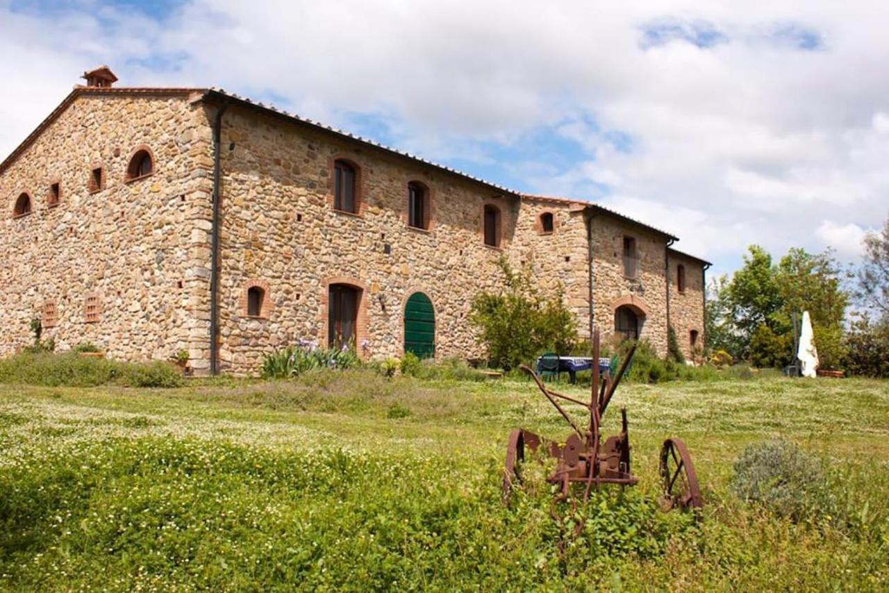 Agriturismo Fattoria Di Statiano ポマランチェ エクステリア 写真